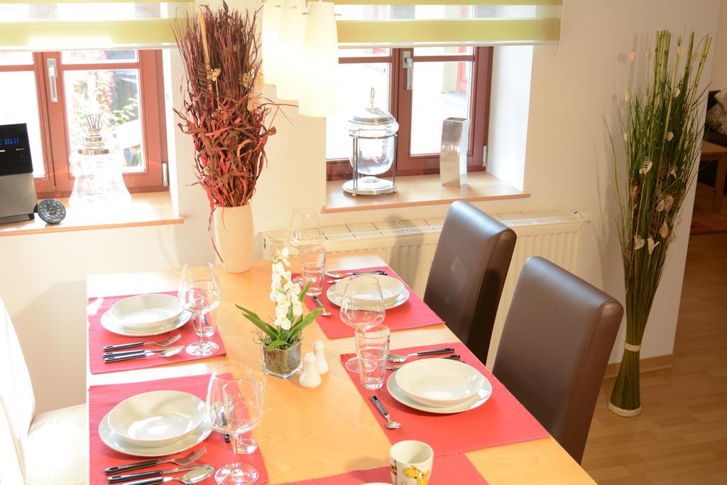 Ferienwohnung Domschatz Naumburg  Rum bild